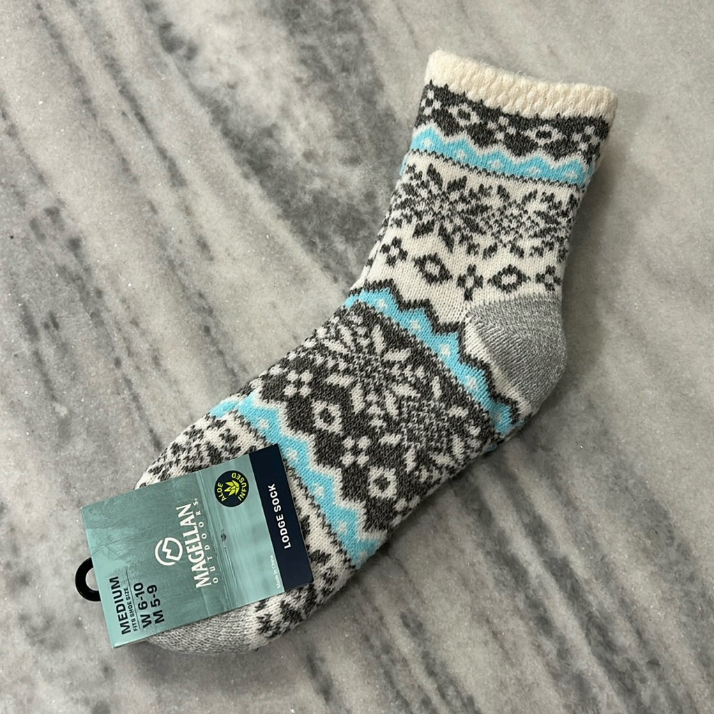 Nwt Magellan Lodge Socks Aloe Infused Fair Isle Pattern W6-10 M5-9